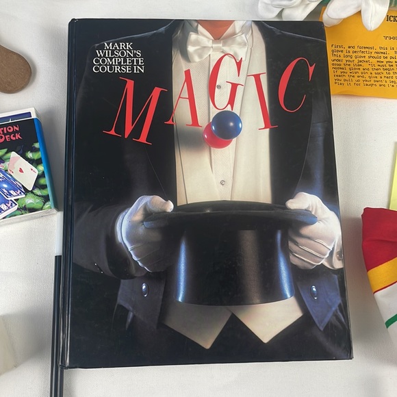MAGIC TRICK book and starter set. Magic, illusion set. - Picture 4 of 16